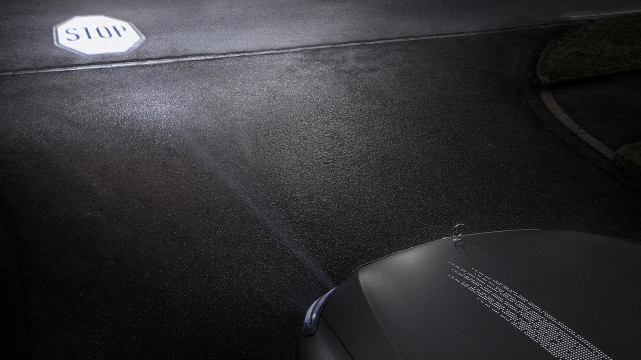 mercedes-benz-digital-light-headlights.jpg